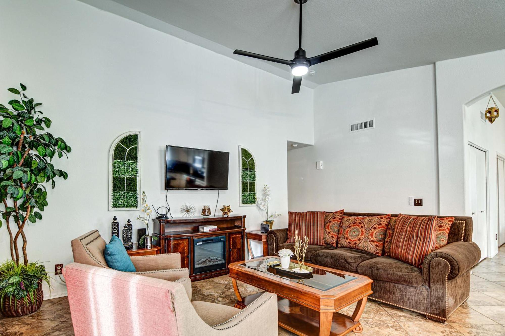 Route 66 Oasis In Downtown Gilbert With Heated Pool & Mini Golf Villa Luaran gambar