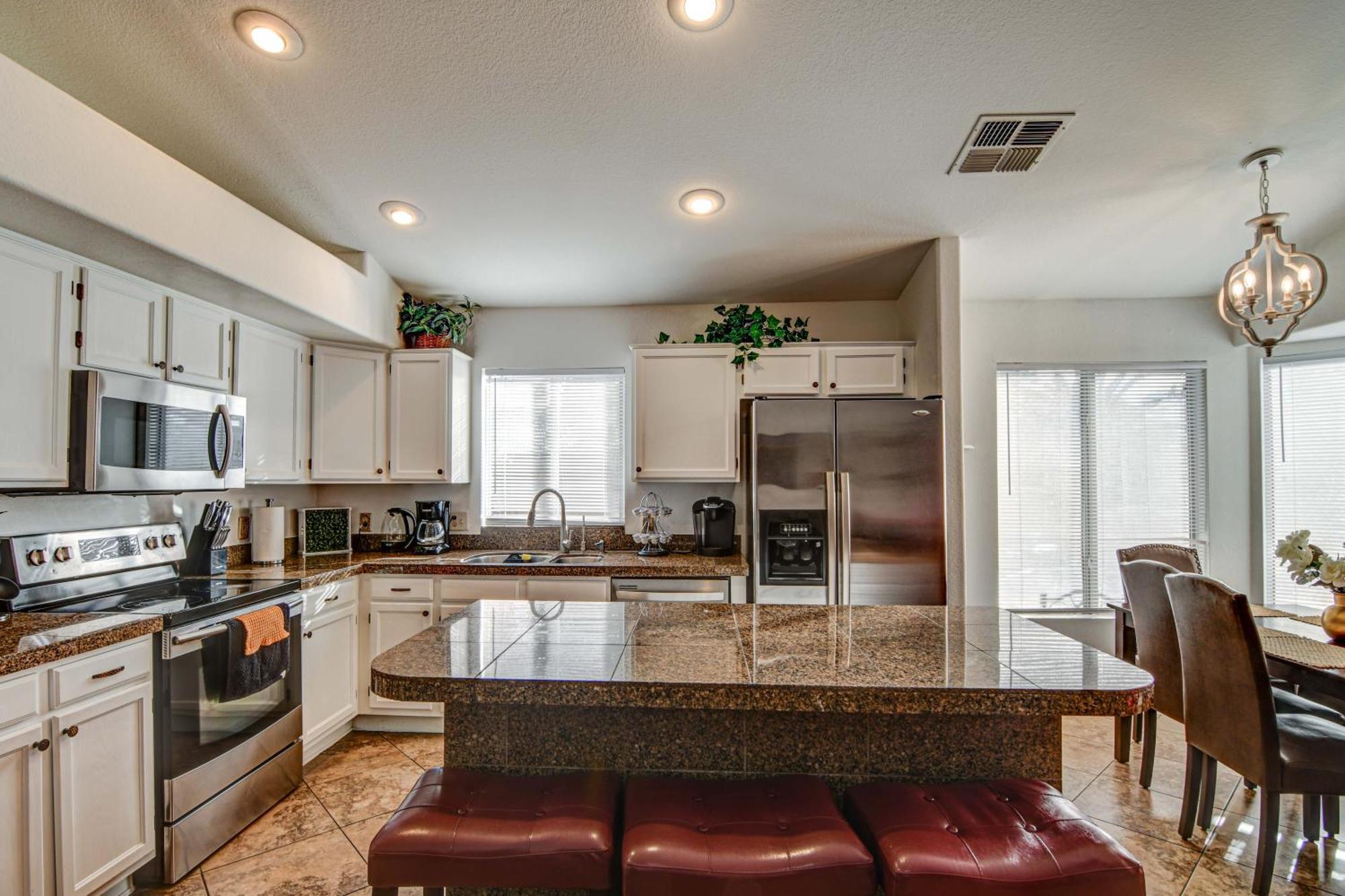 Route 66 Oasis In Downtown Gilbert With Heated Pool & Mini Golf Villa Luaran gambar