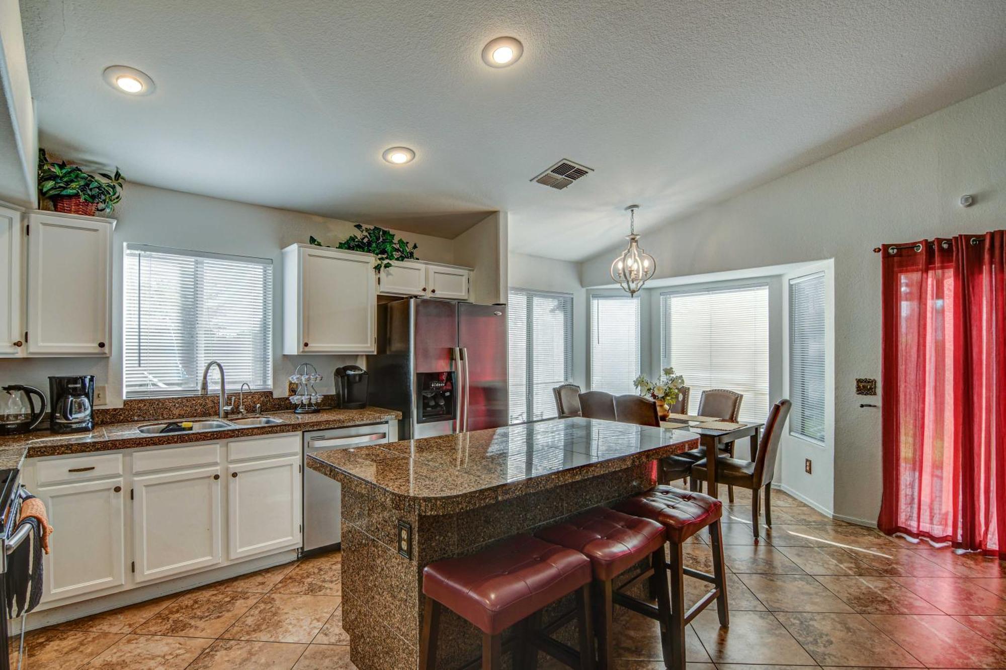 Route 66 Oasis In Downtown Gilbert With Heated Pool & Mini Golf Villa Luaran gambar