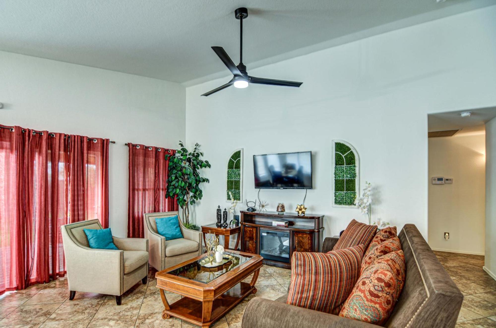Route 66 Oasis In Downtown Gilbert With Heated Pool & Mini Golf Villa Luaran gambar