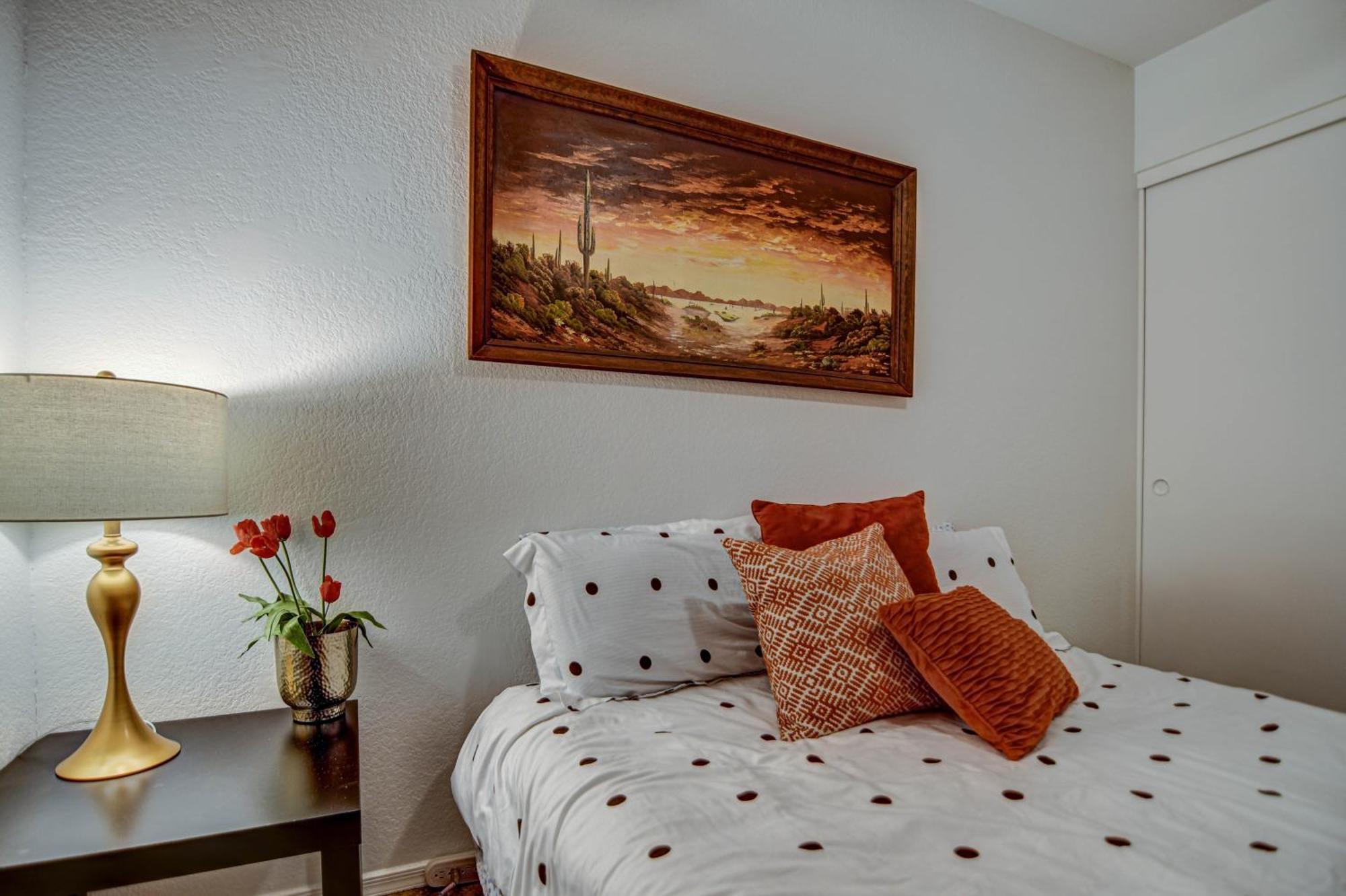 Route 66 Oasis In Downtown Gilbert With Heated Pool & Mini Golf Villa Luaran gambar