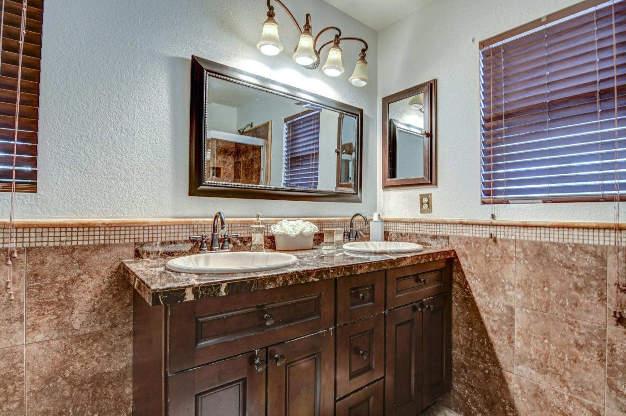 Route 66 Oasis In Downtown Gilbert With Heated Pool & Mini Golf Villa Luaran gambar